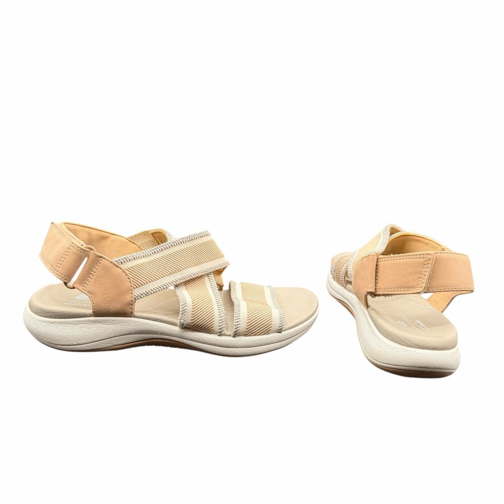 Clarks Cloudsteppers Beige Strappy Slingback Sandals Women’s 6.5